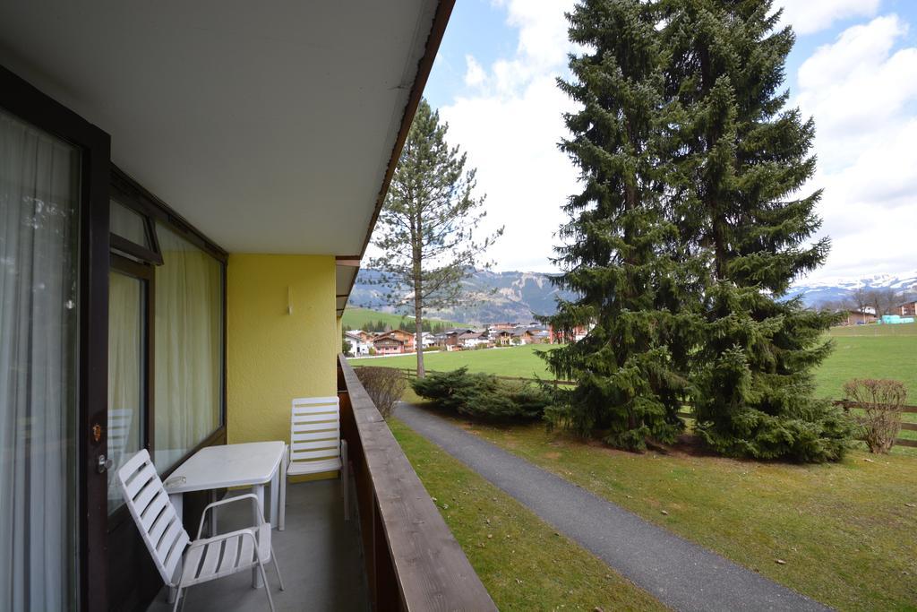 Low Budget Apartment Kitz 10 Капрун Номер фото